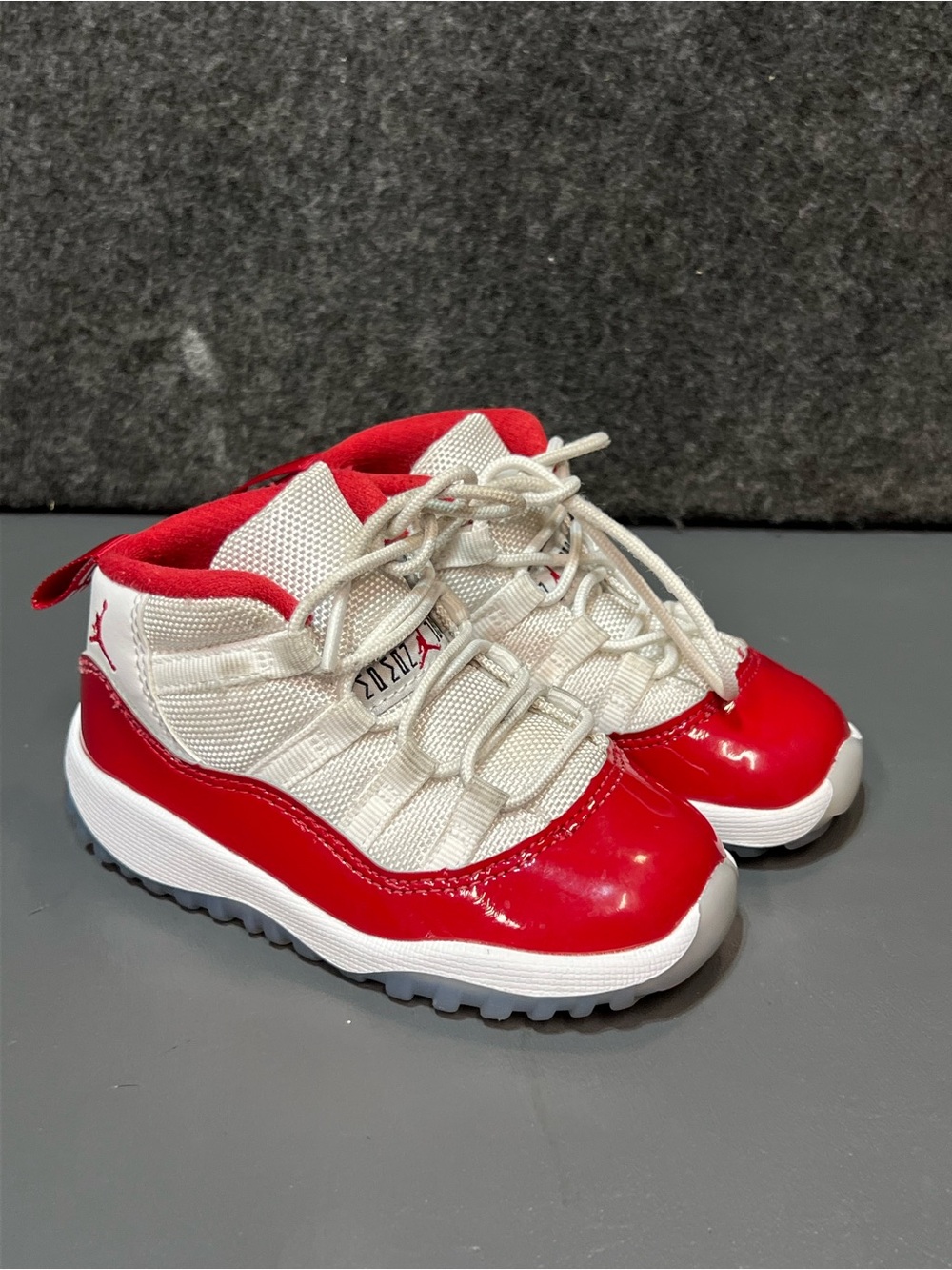 Nike Air Jordan 11 Retro "Cherry" toddler shoes, size 7c